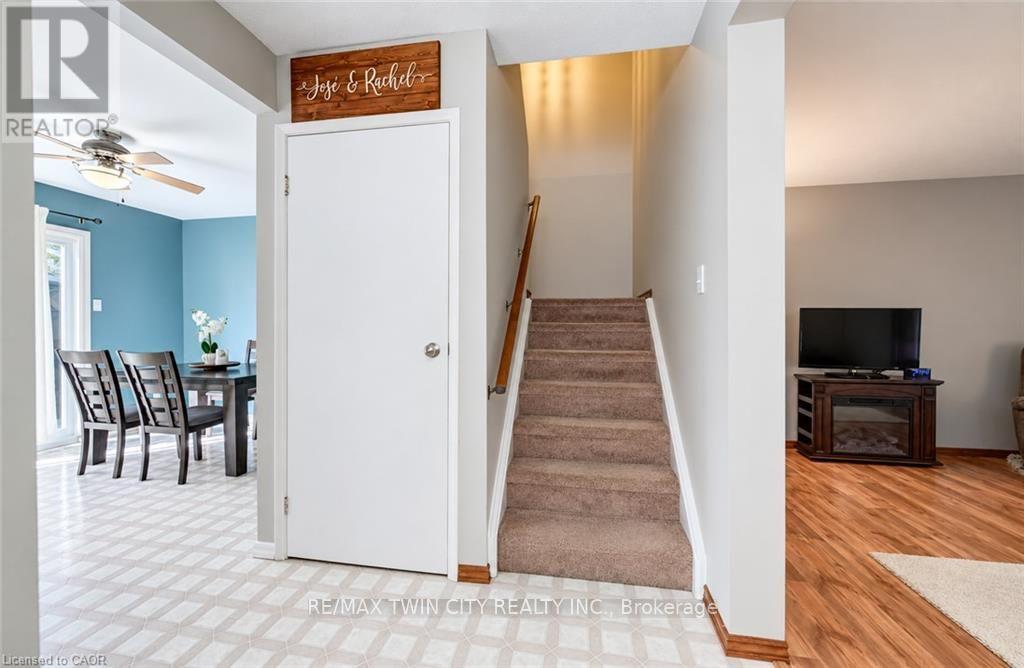 136 Sekura Crescent Property Photo 4