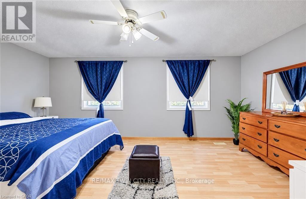 136 Sekura Crescent Property Photo 16
