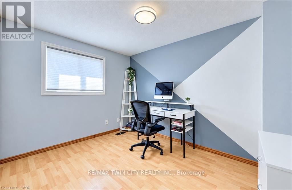 136 Sekura Crescent Property Photo 19