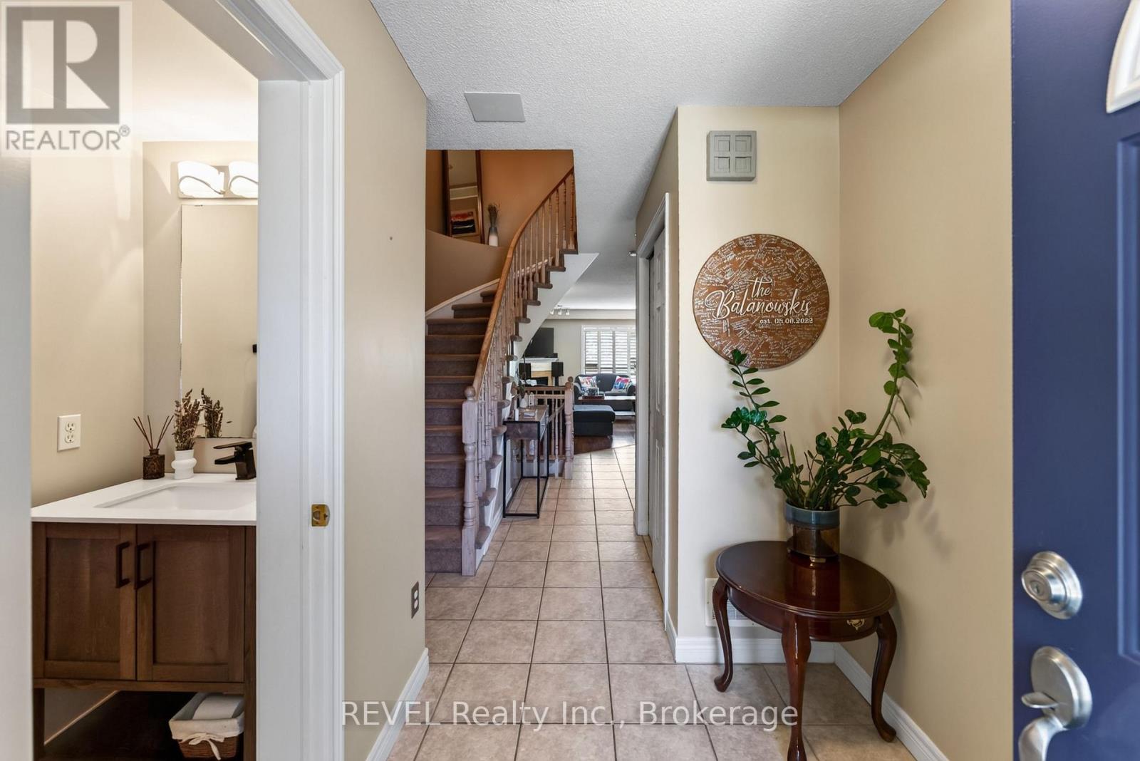 11 Elderberry Avenue Property Photo 7