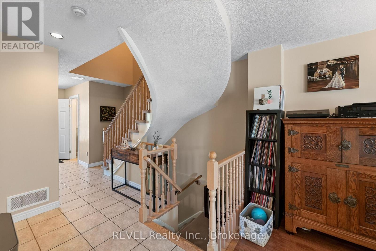 11 Elderberry Avenue Property Photo 31