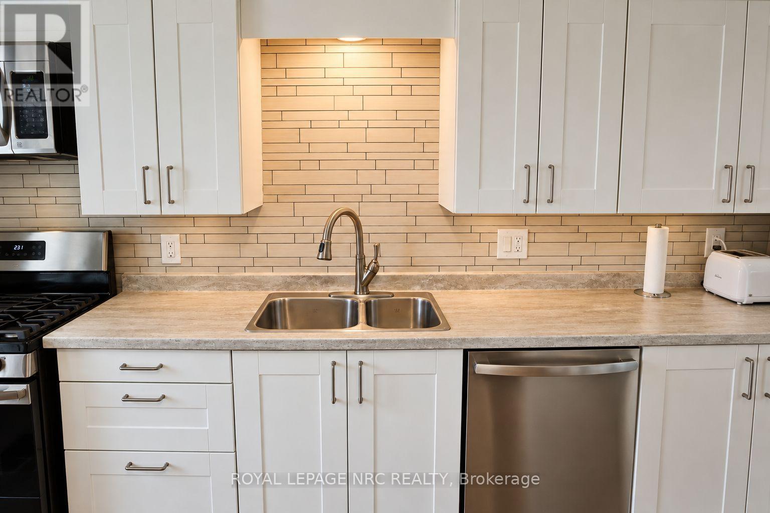 5020 Mcrae Street Property Photo 3