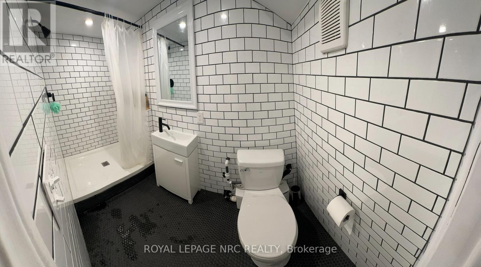 5020 Mcrae Street Property Photo 32