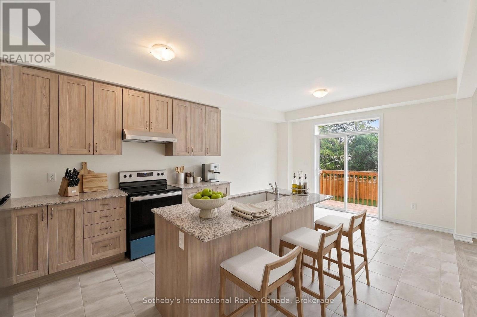 9 Hillcroft Way Property Photo 11