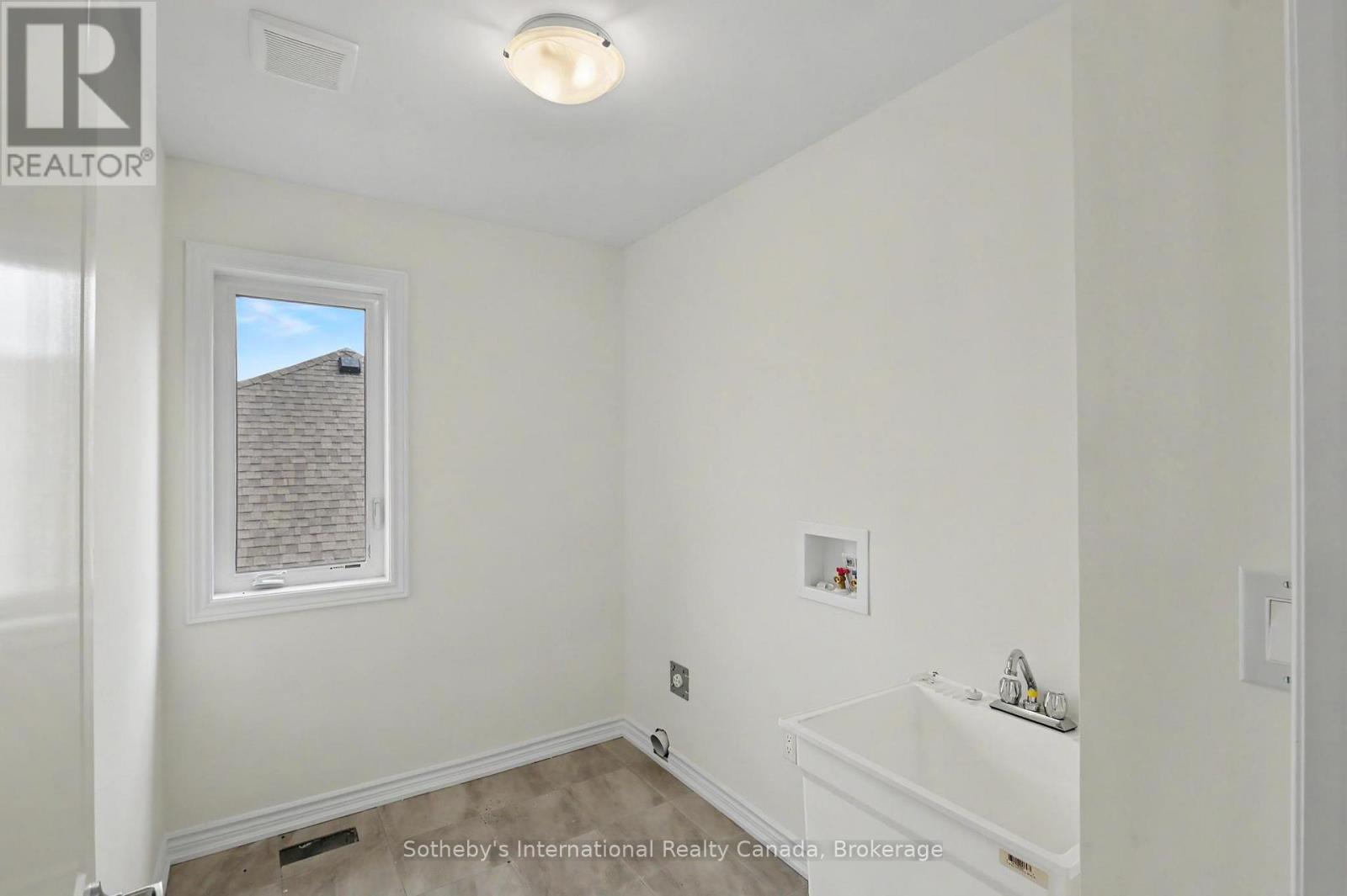 9 Hillcroft Way Property Photo 24