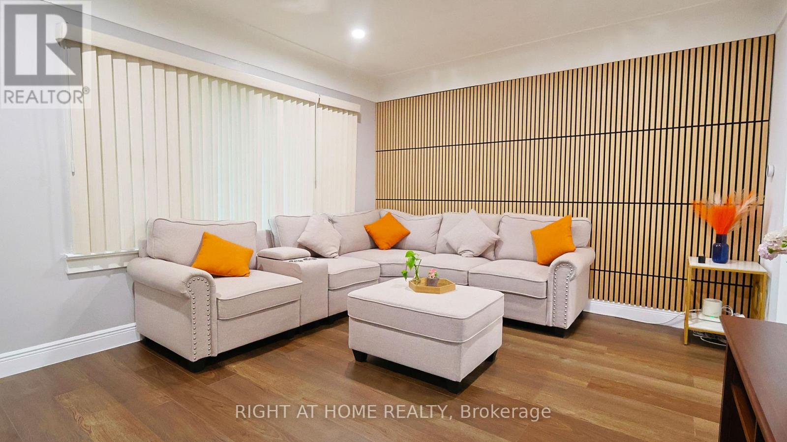 82 Normanhurst Avenue Property Photo 12
