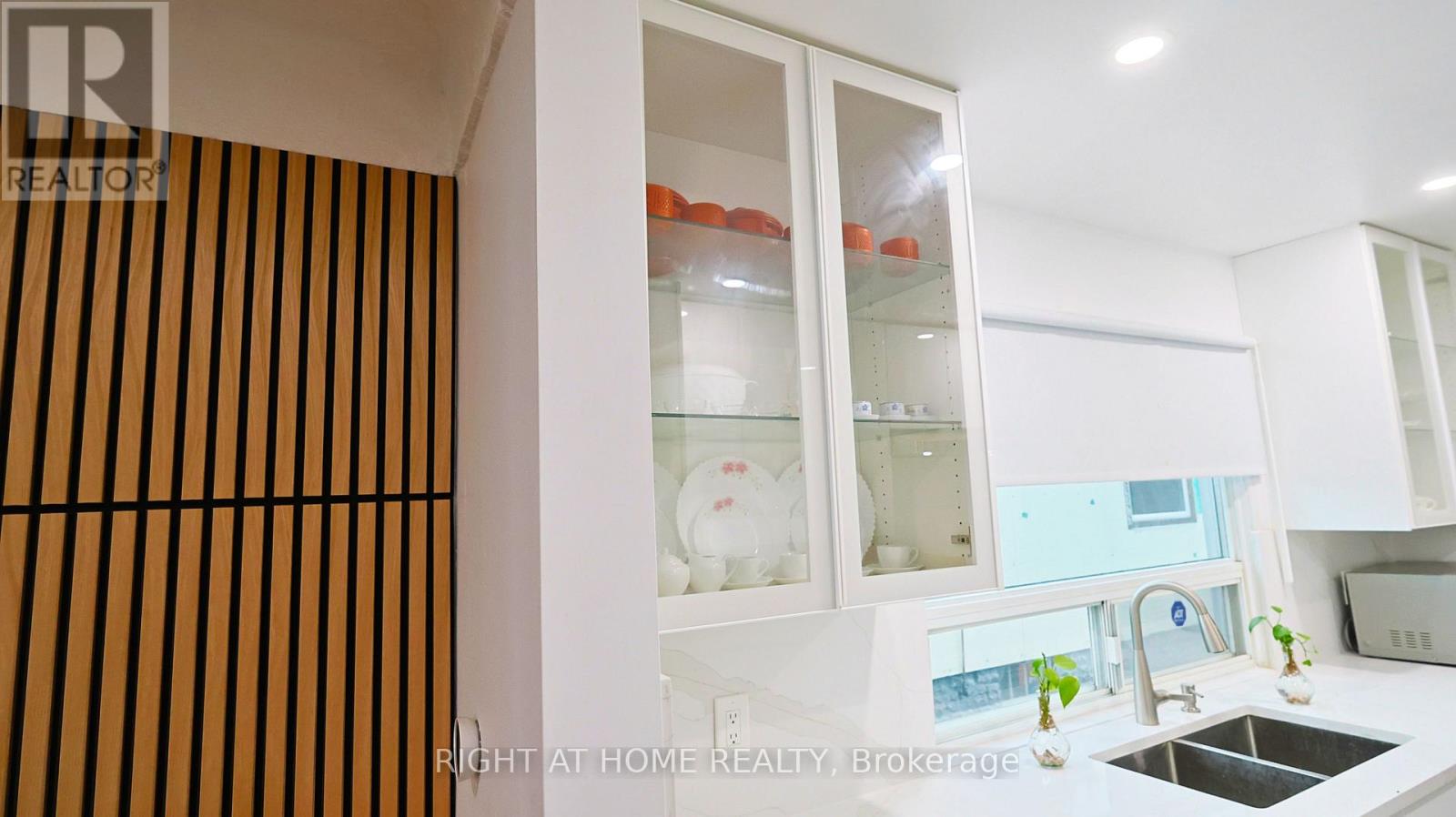 82 Normanhurst Avenue Property Photo 26