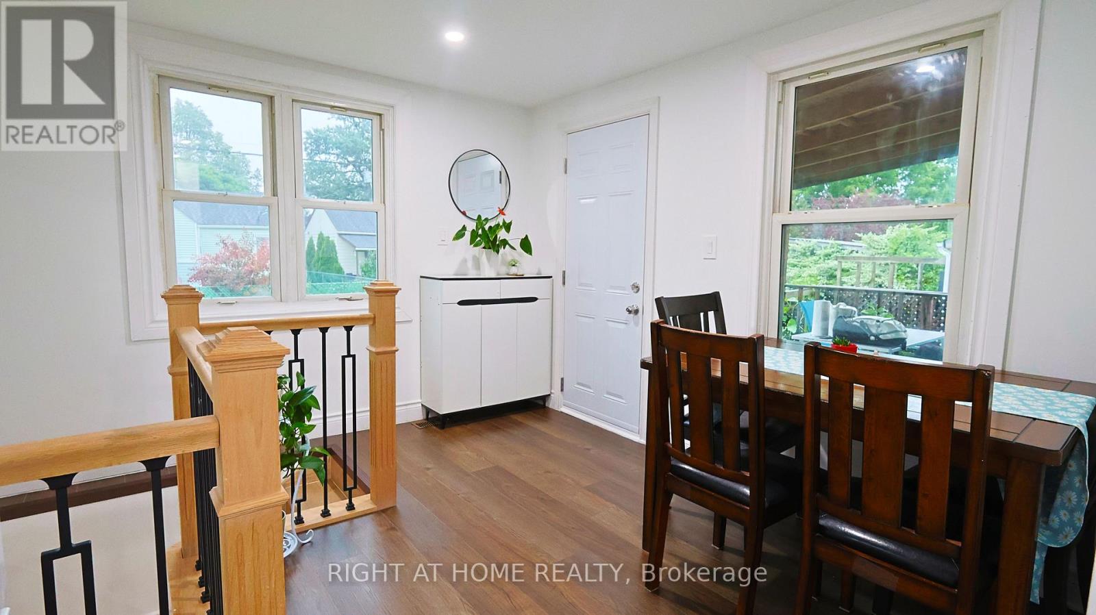 82 Normanhurst Avenue Property Photo 28