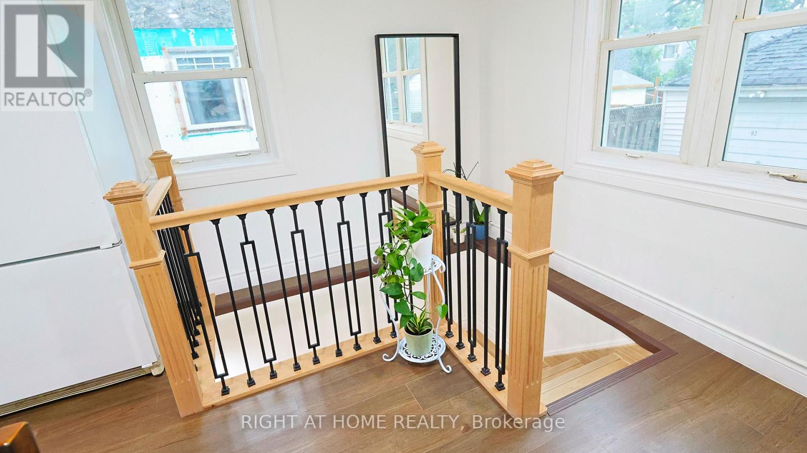 82 Normanhurst Avenue Property Photo 30