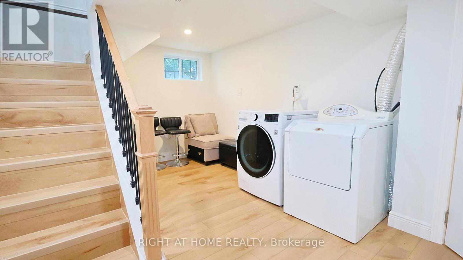 82 Normanhurst Avenue Property Photo 33