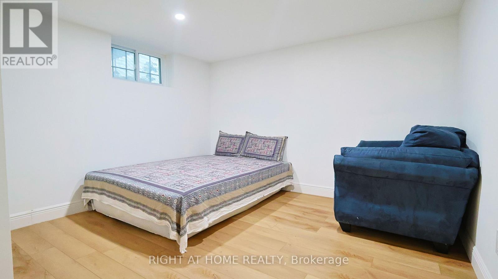 82 Normanhurst Avenue Property Photo 37
