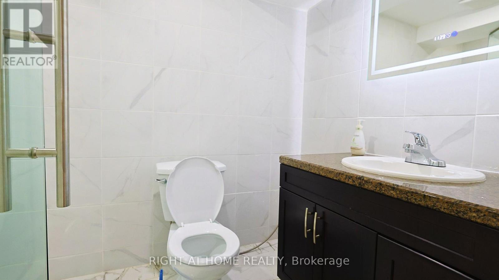 82 Normanhurst Avenue Property Photo 41