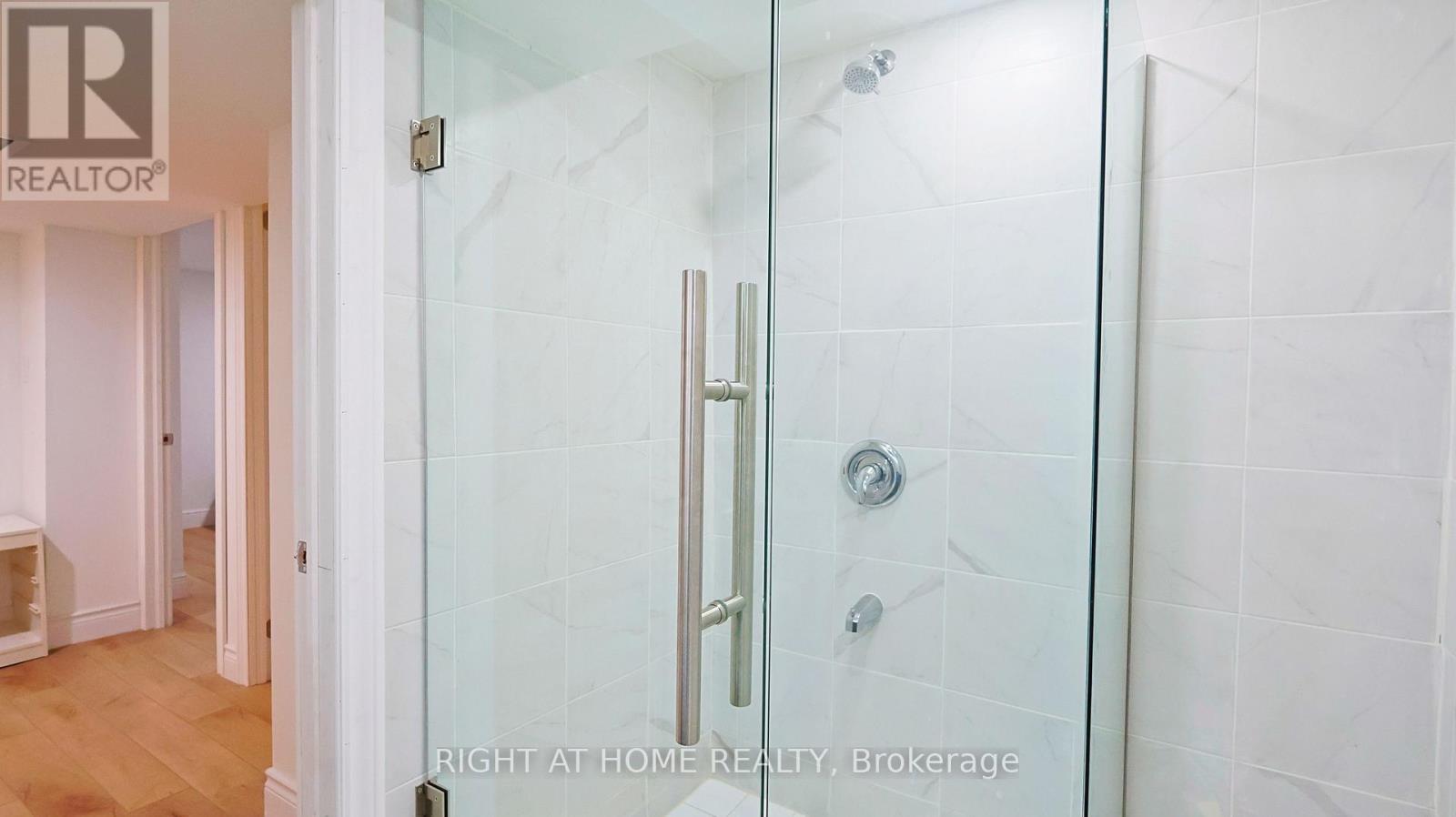 82 Normanhurst Avenue Property Photo 42
