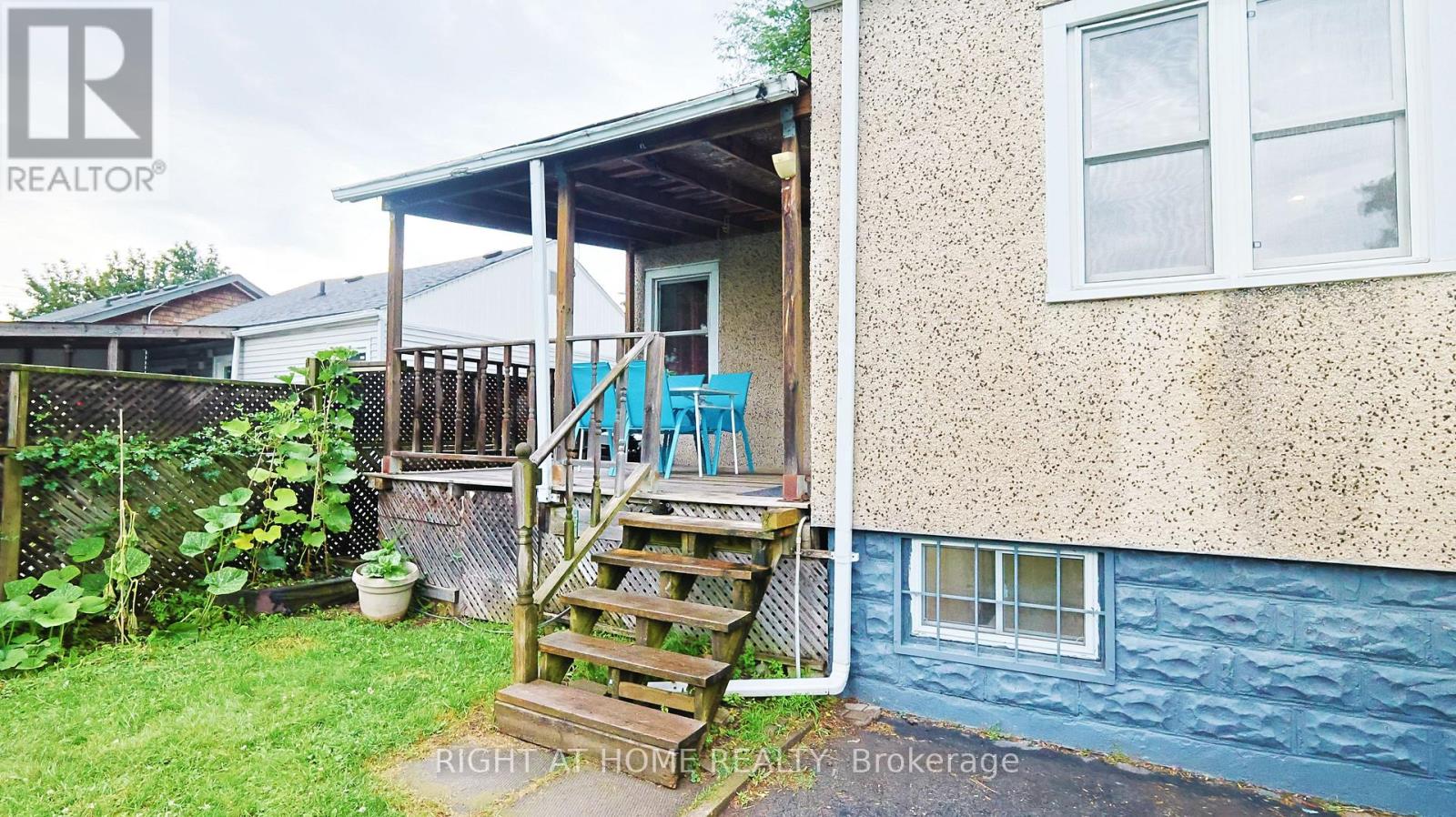 82 Normanhurst Avenue Property Photo 45