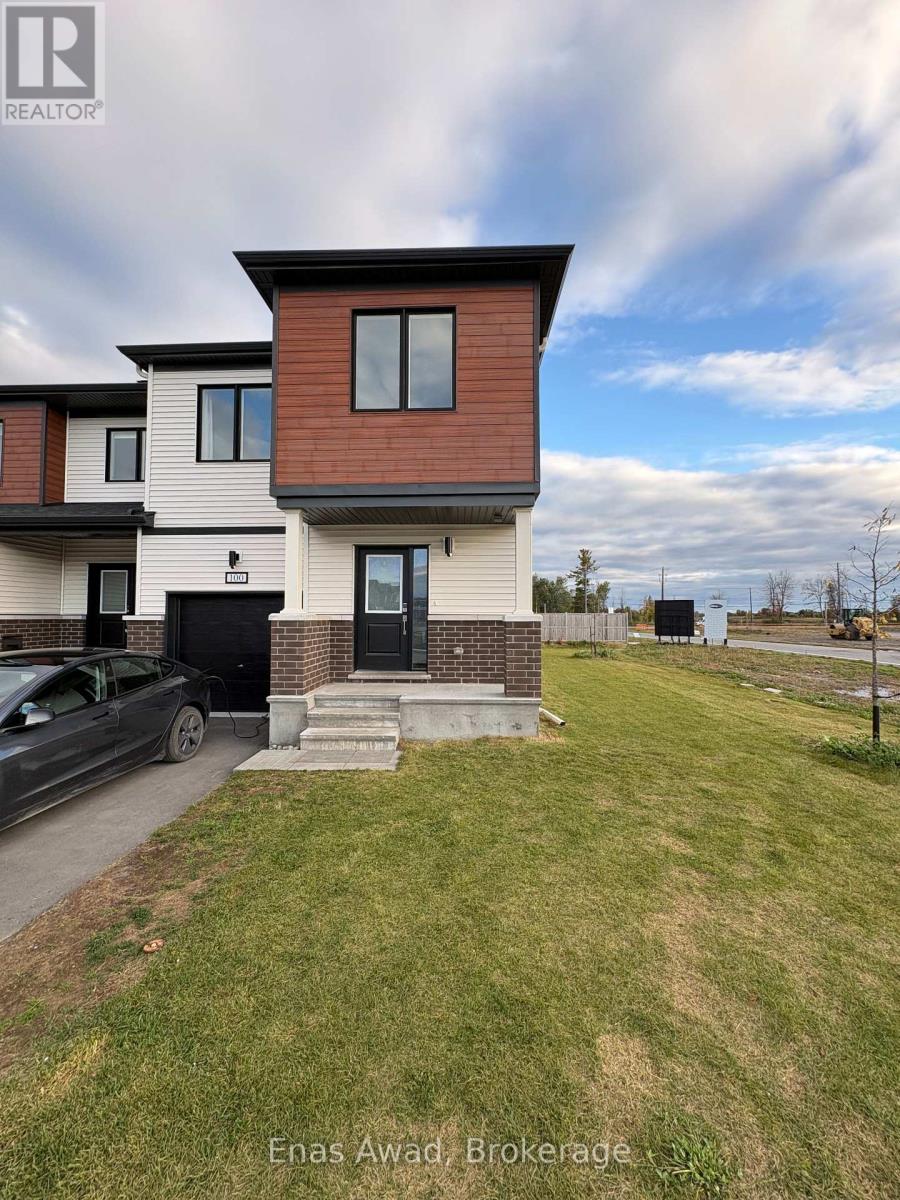 100 Robert Perry Street Property Photo 1