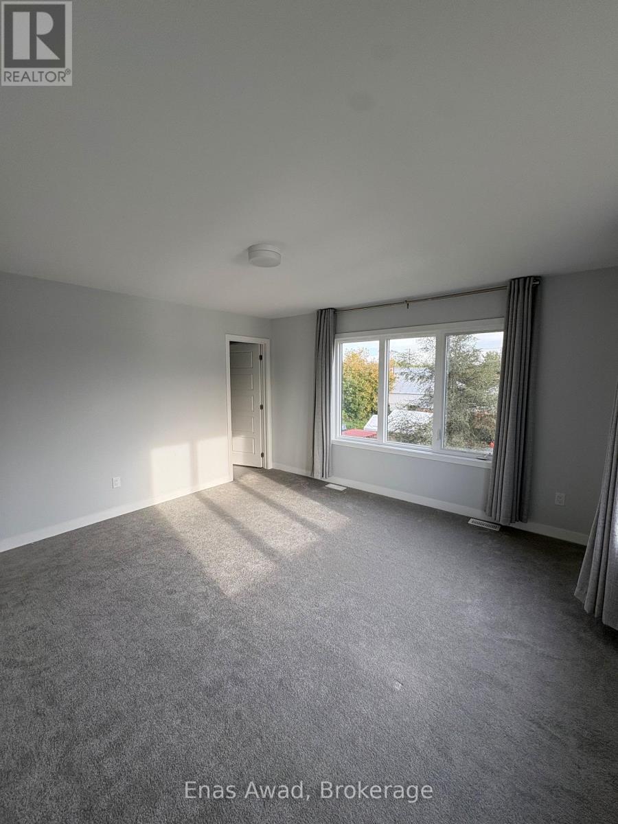 100 Robert Perry Street Property Photo 8