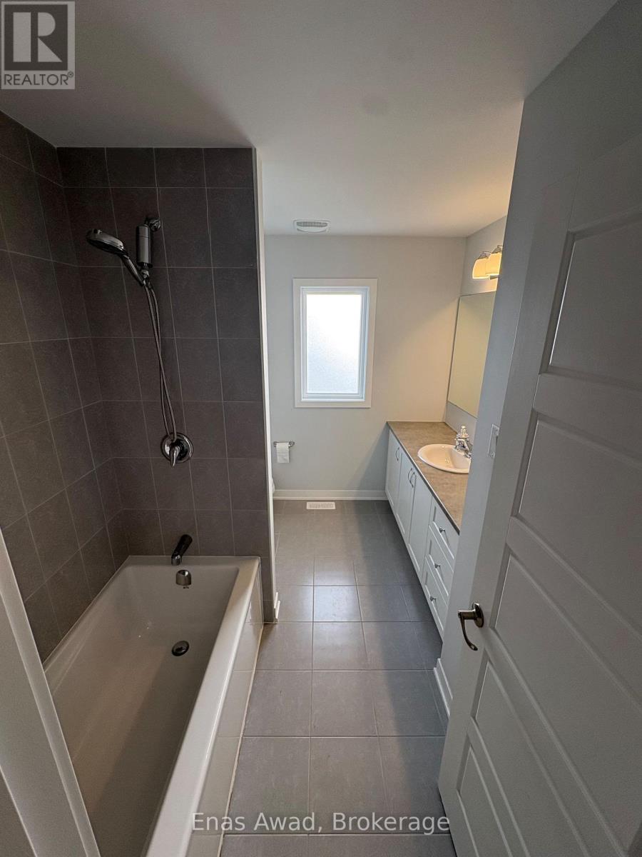 100 Robert Perry Street Property Photo 11