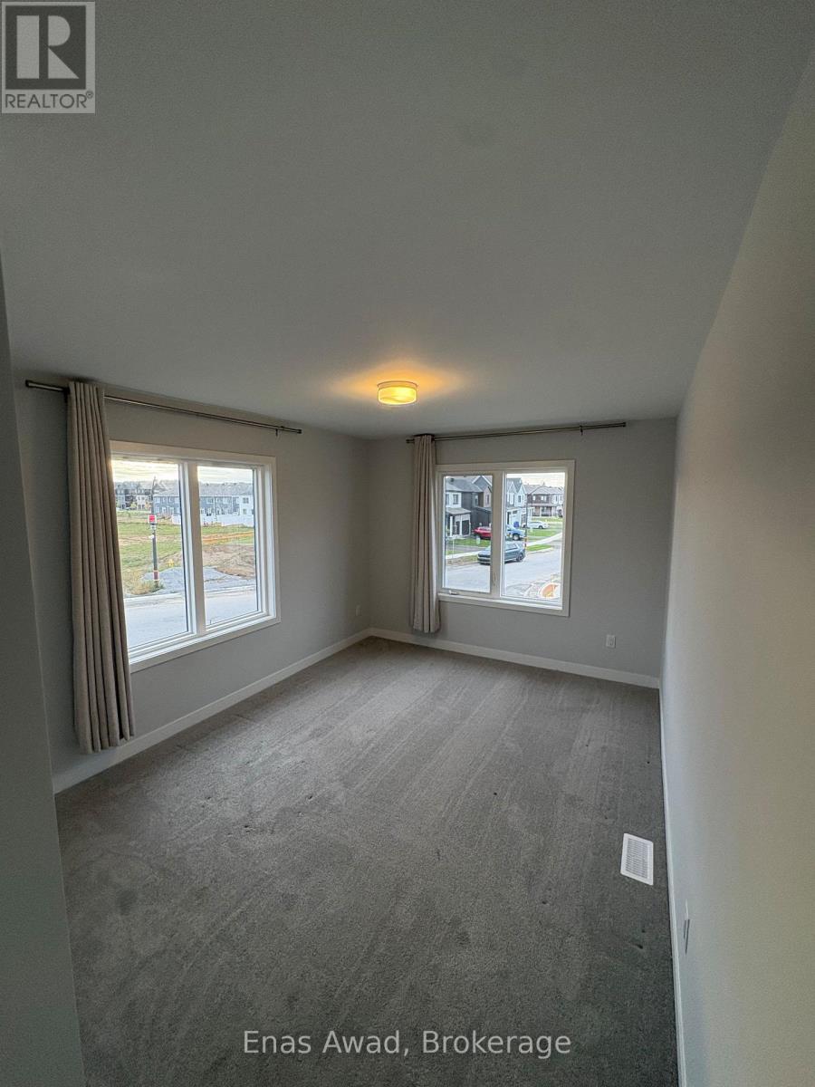 100 Robert Perry Street Property Photo 15