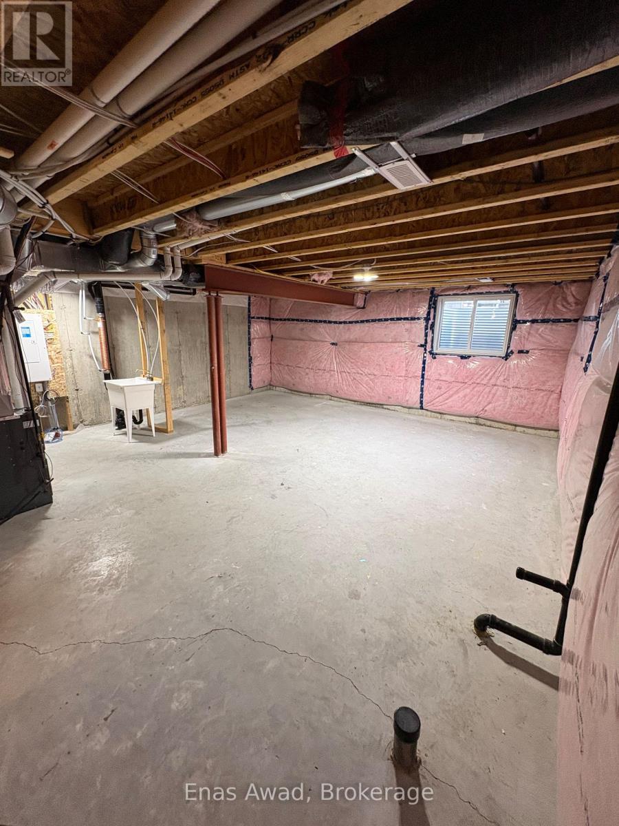 100 Robert Perry Street Property Photo 20