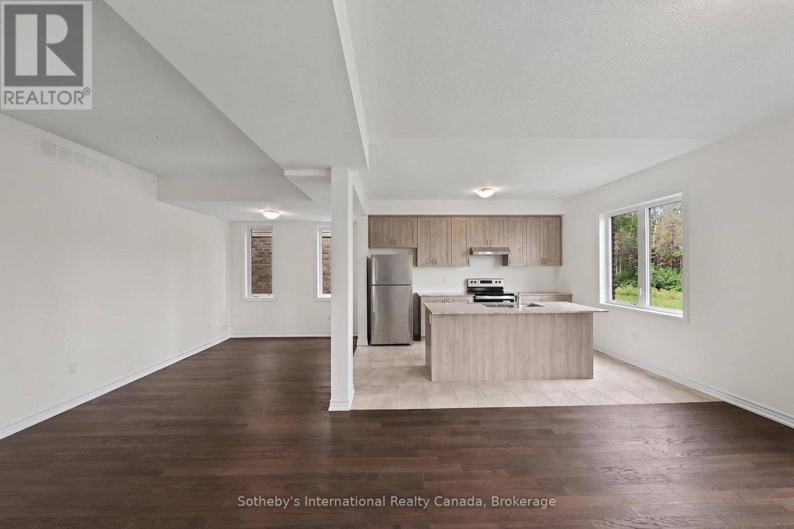 12 Hillcroft Way Property Photo 6