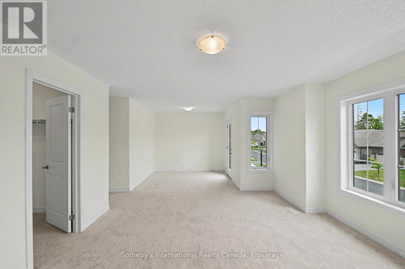 12 Hillcroft Way Property Photo 21