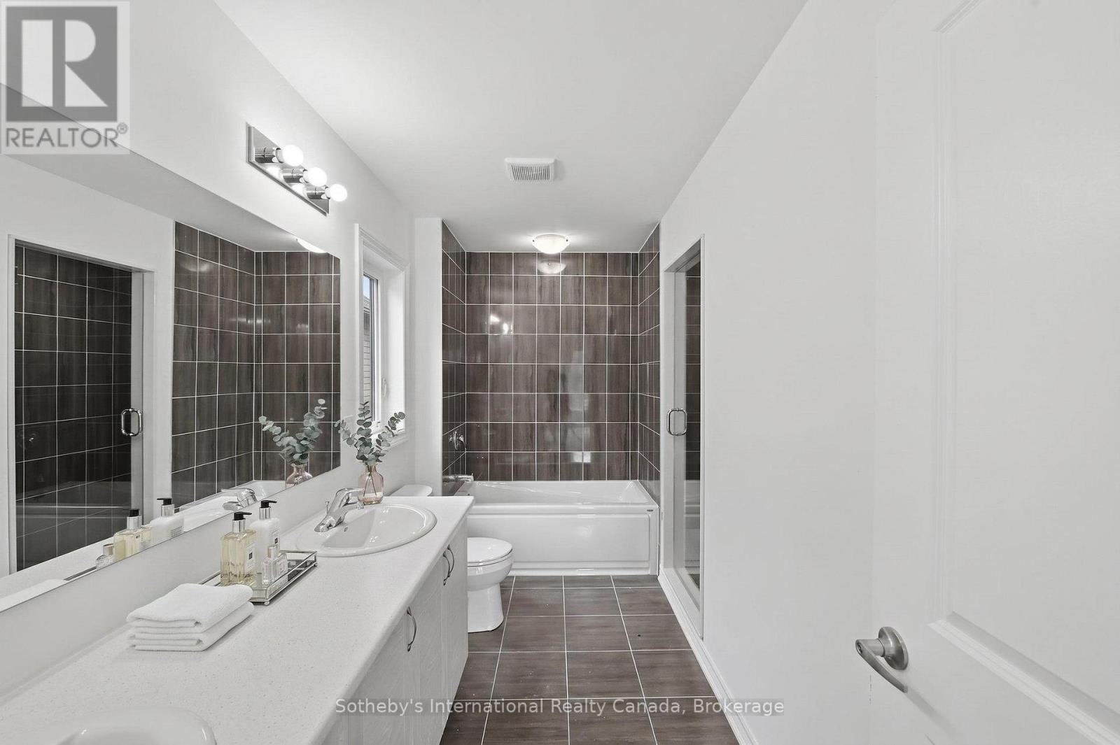 12 Hillcroft Way Property Photo 26