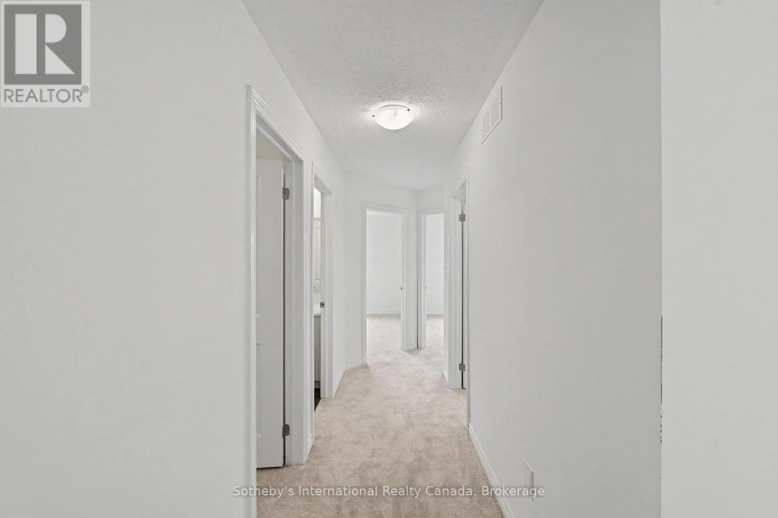 12 Hillcroft Way Property Photo 28
