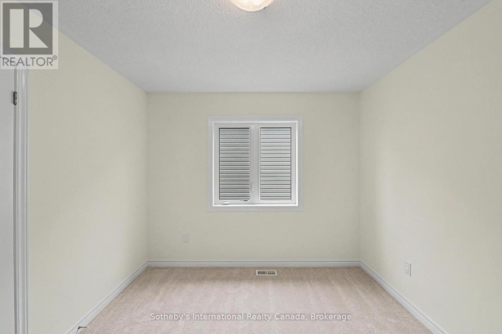 12 Hillcroft Way Property Photo 33