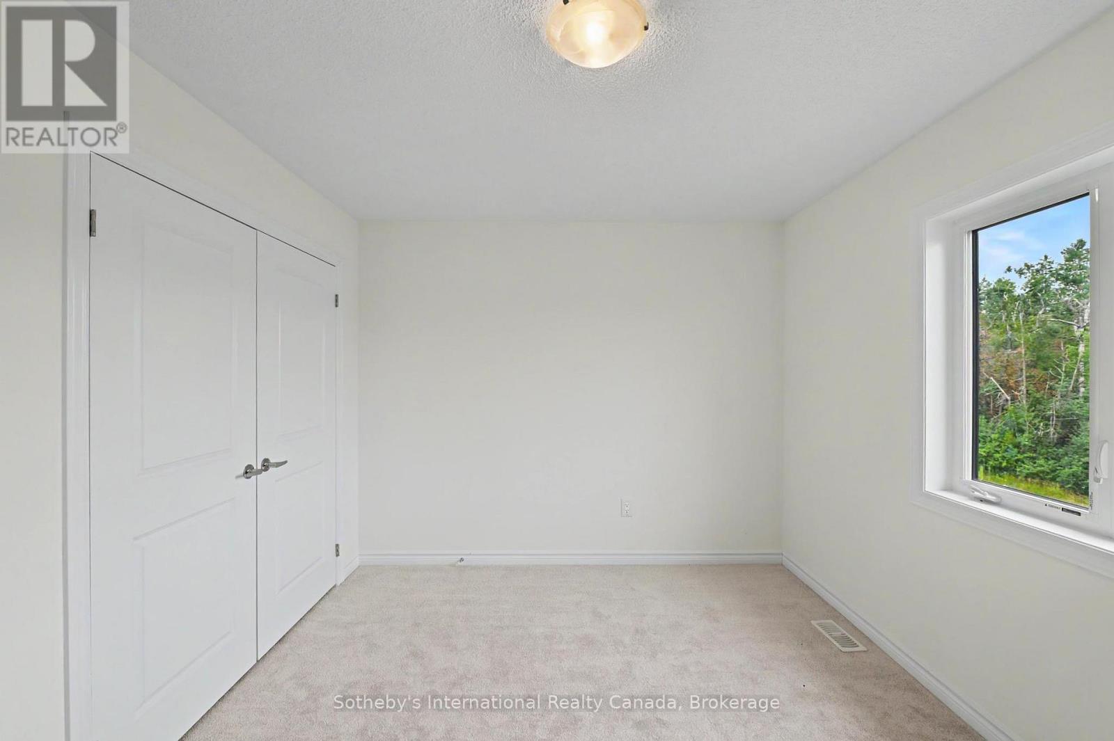 12 Hillcroft Way Property Photo 36