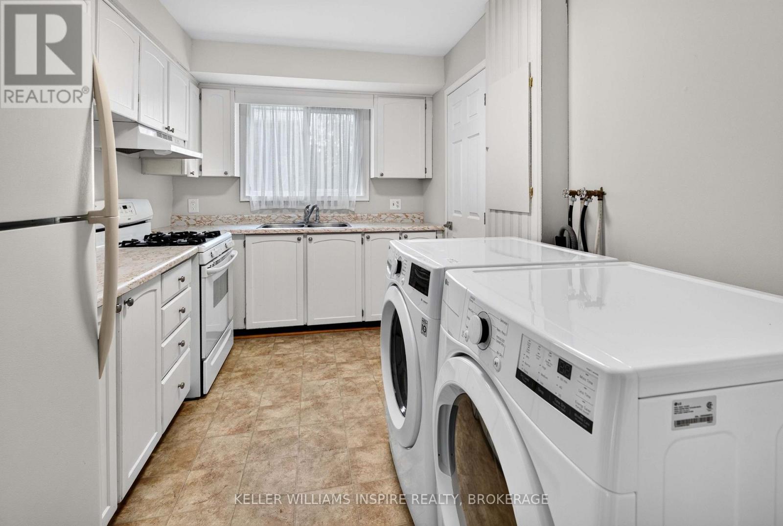 740 Dempster Drive Property Photo 15