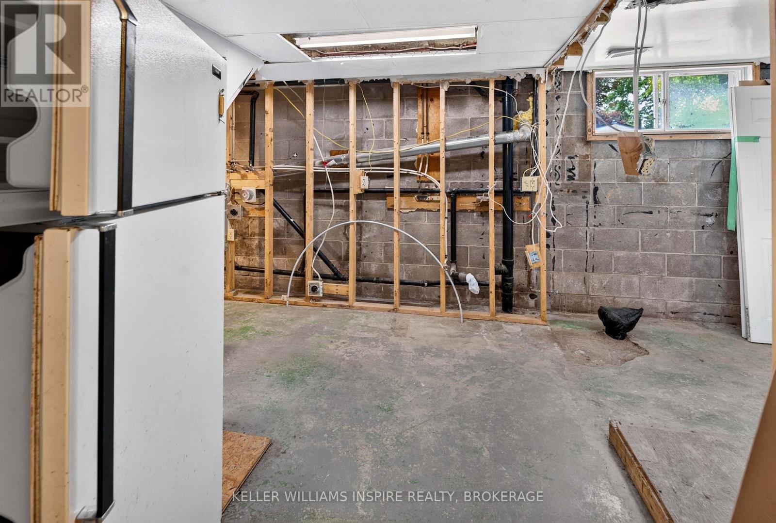740 Dempster Drive Property Photo 33