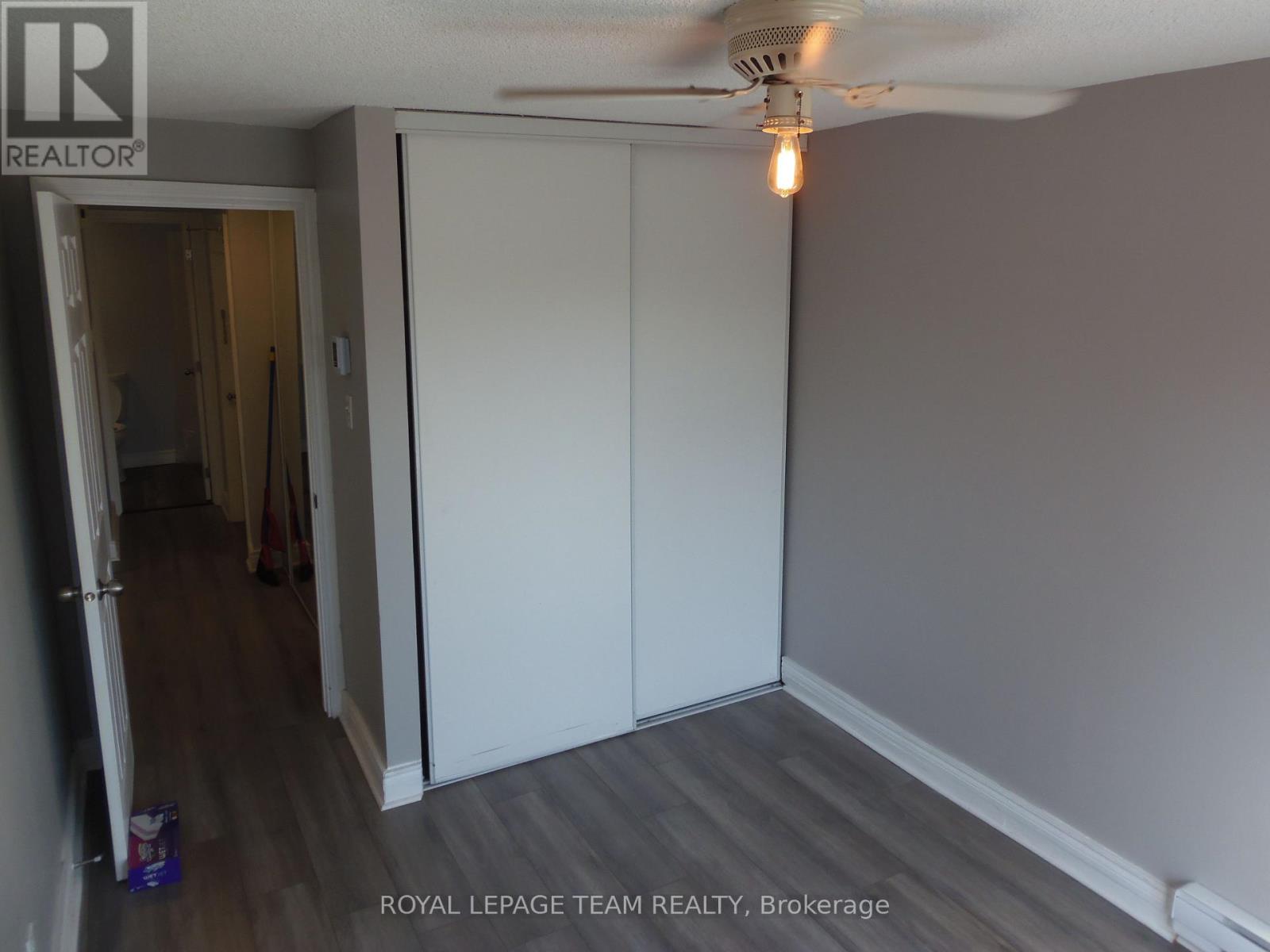 Unit 2 - 44 Spadina Avenue Property Photo 12