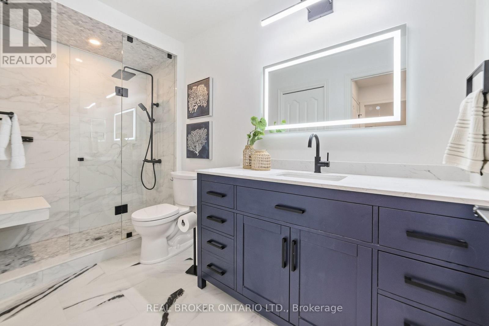 5 - 1085 Harrogate Drive Property Photo 10