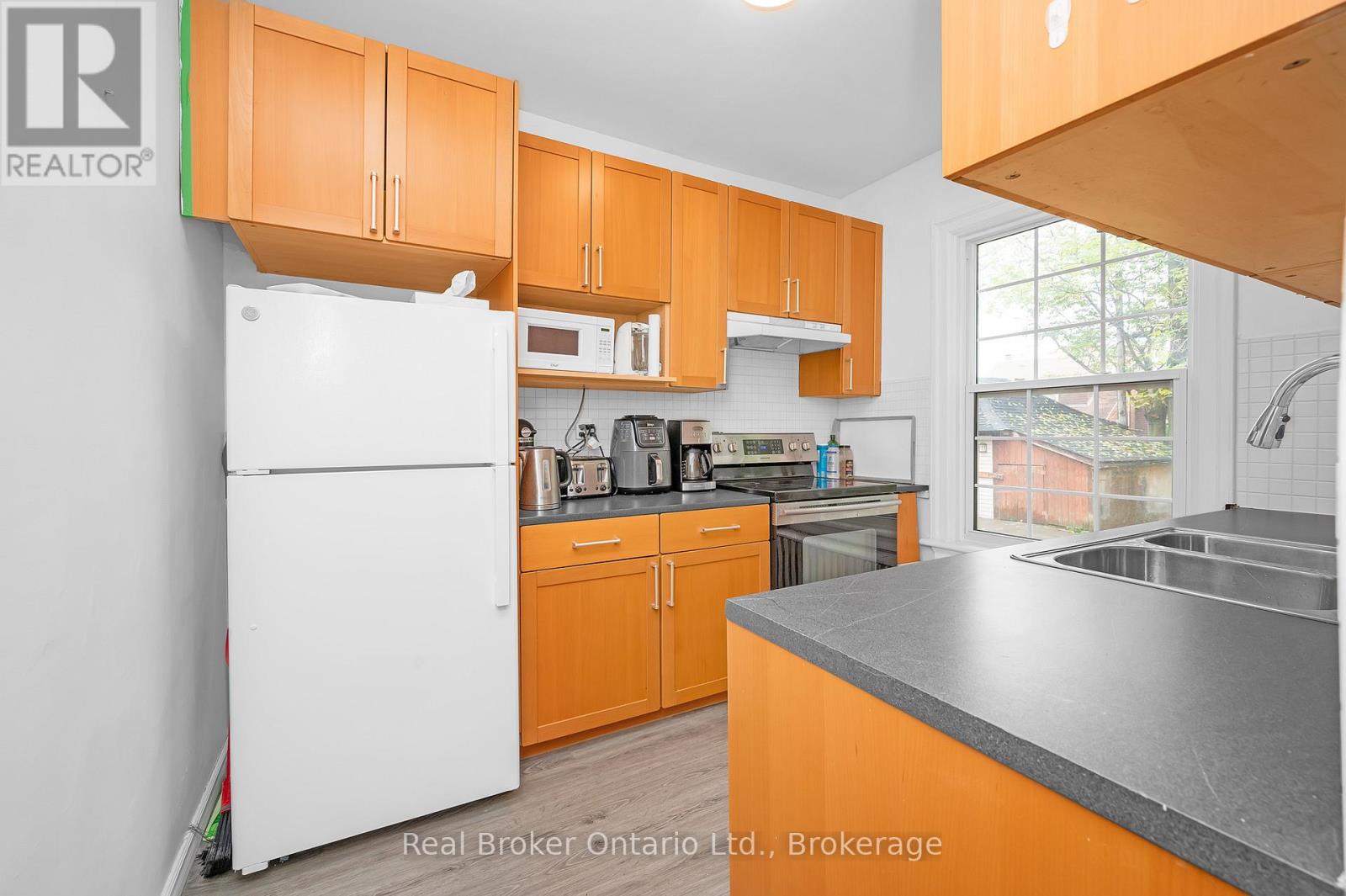 117 Fairleigh Avenue S Property Photo 12