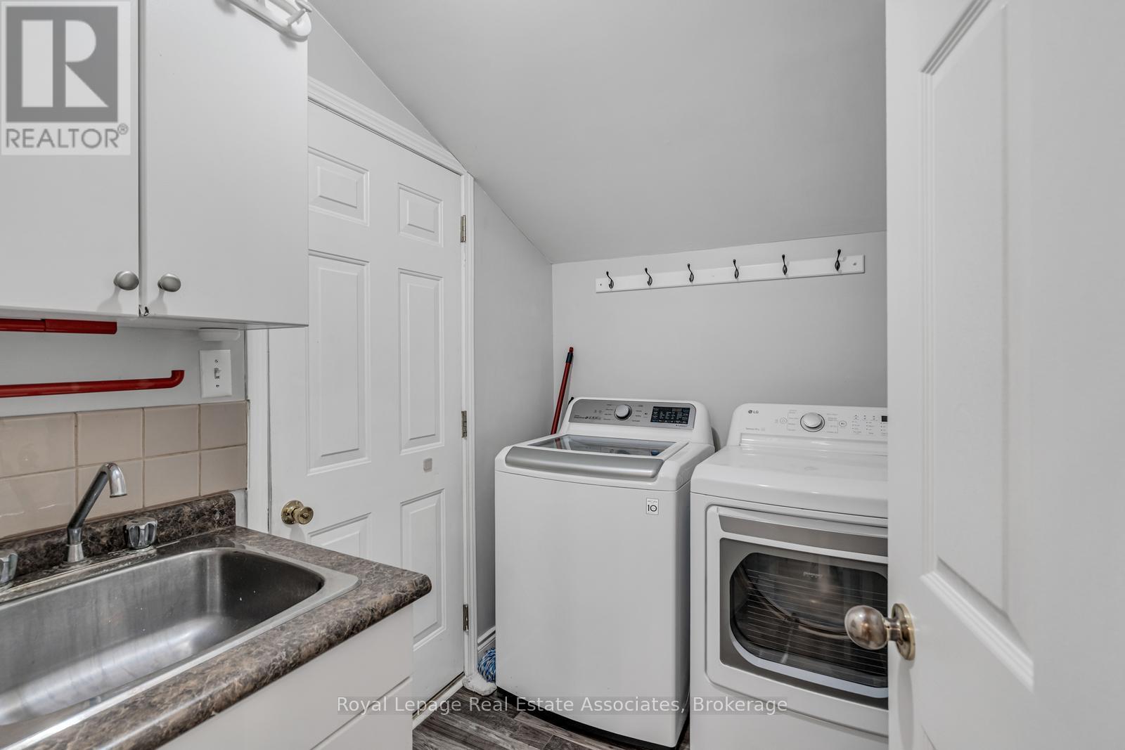 117 Helena Street Property Photo 20