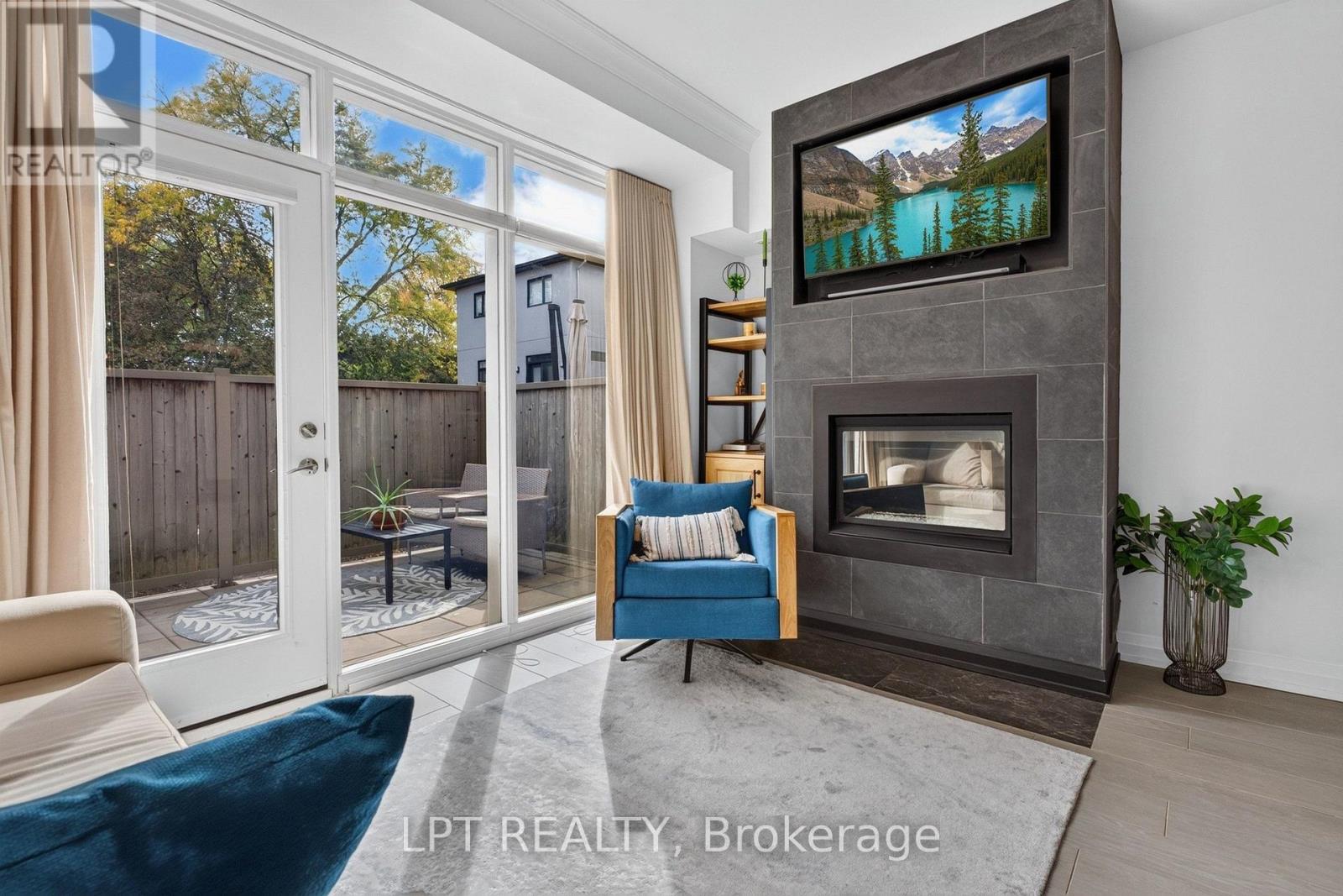 348 Ravenhill Avenue E Property Photo 12