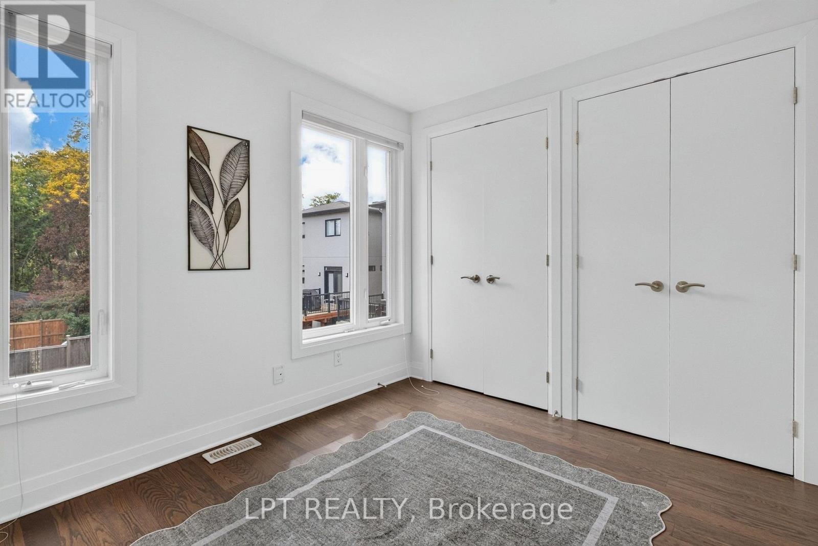 348 Ravenhill Avenue E Property Photo 24