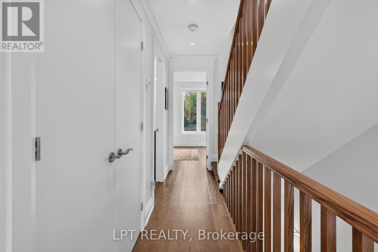 348 Ravenhill Avenue E Property Photo 25
