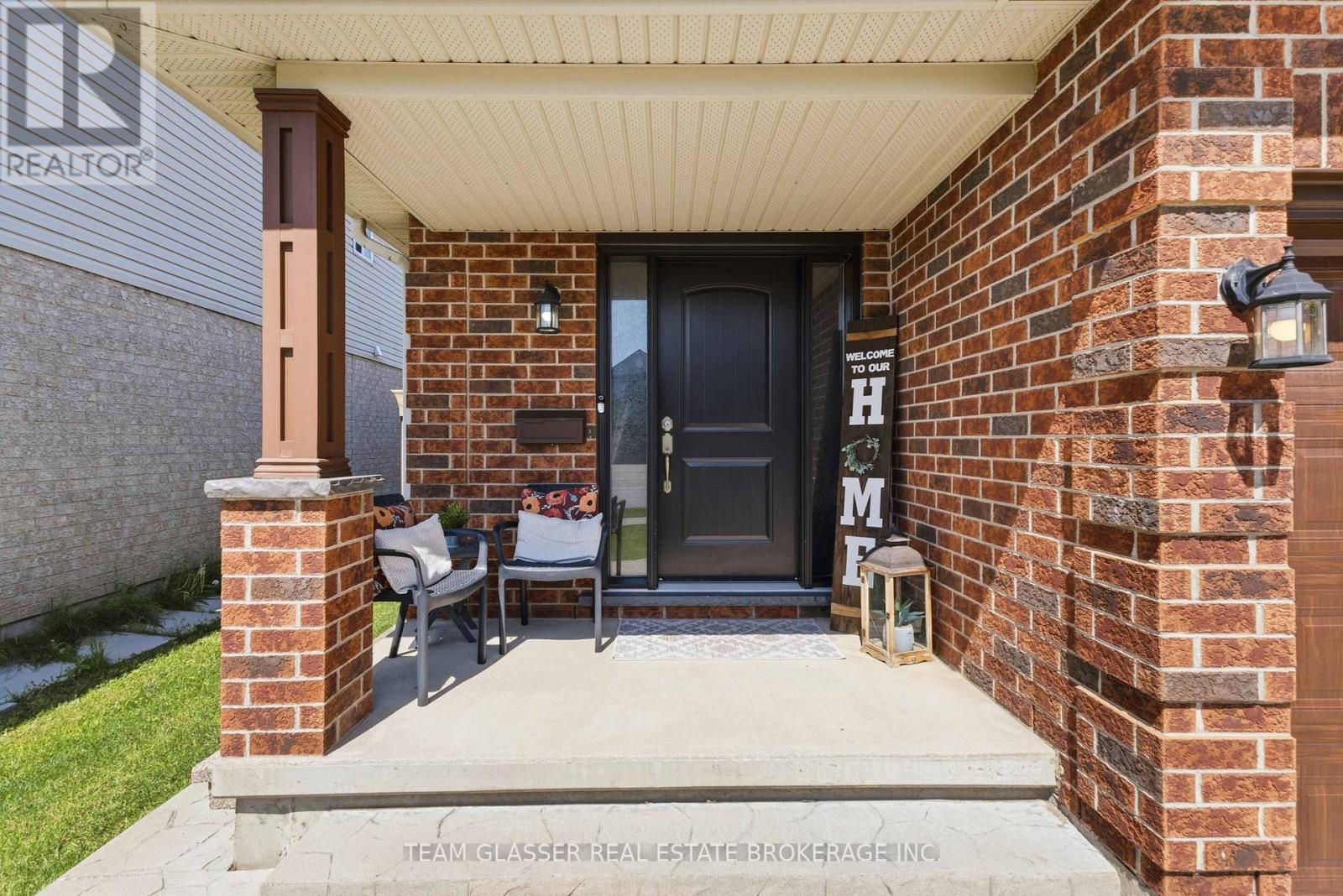 2334 Meadowgate Boulevard Property Photo 6