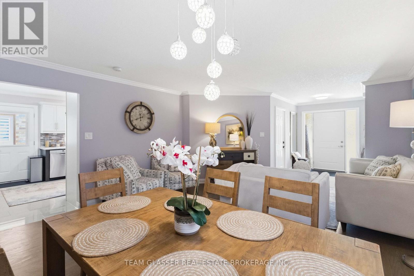 2334 Meadowgate Boulevard Property Photo 21