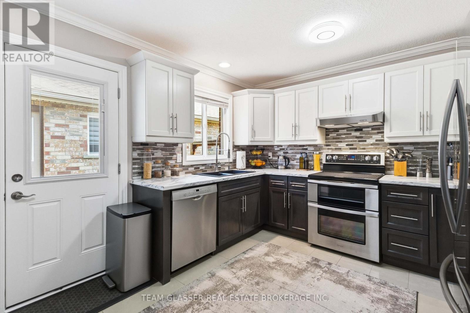 2334 Meadowgate Boulevard Property Photo 22