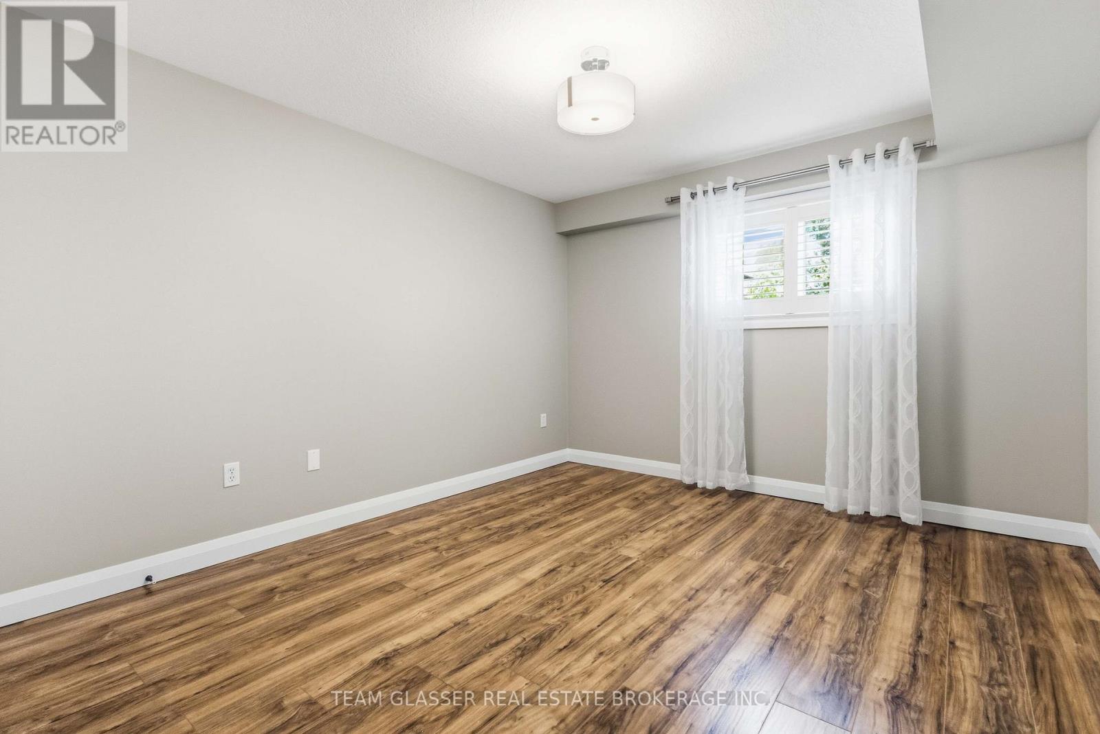 2334 Meadowgate Boulevard Property Photo 26