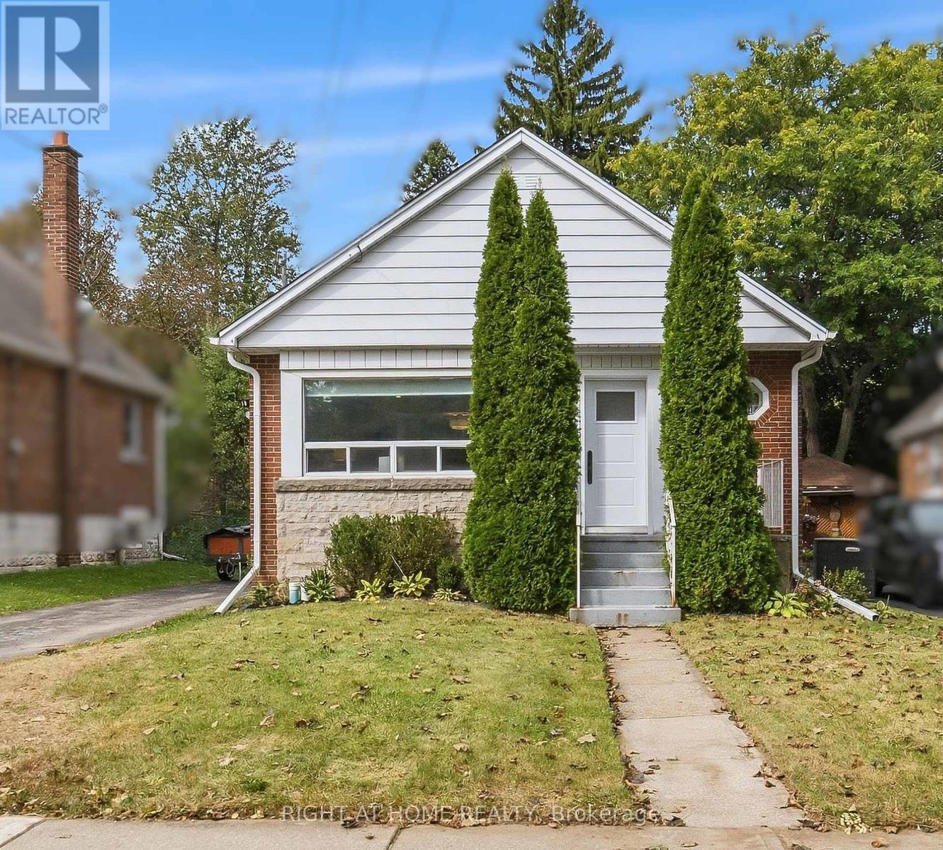206 East 19th Street Property Photo 5