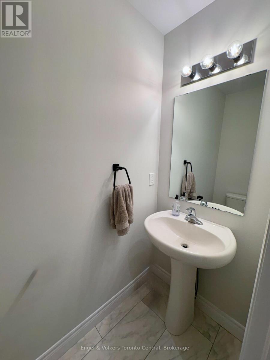 175 Wild Rose Drive Property Photo 12