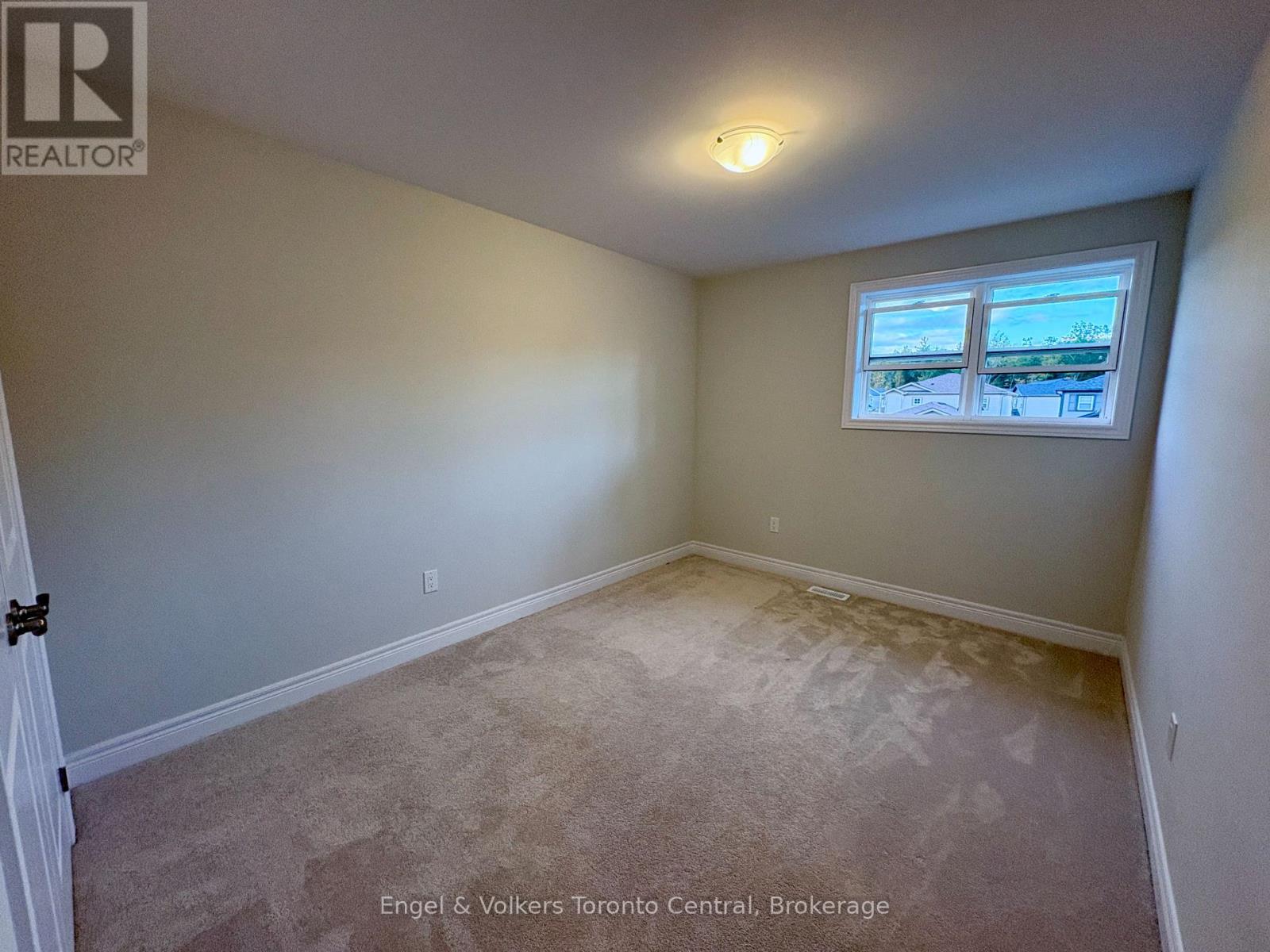 175 Wild Rose Drive Property Photo 17