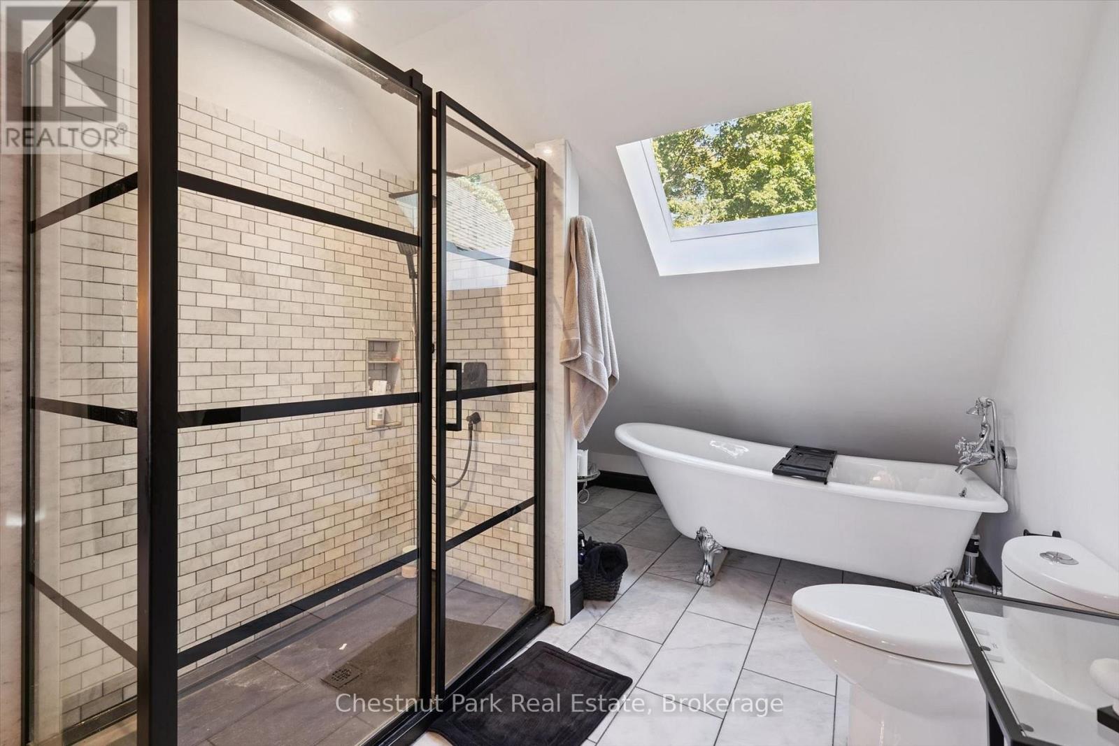 1005 Woodington Road Property Photo 27