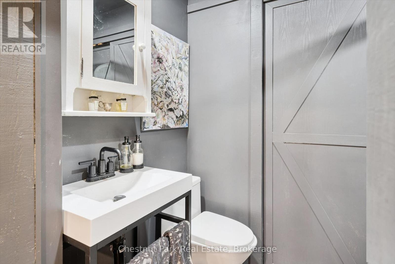 1005 Woodington Road Property Photo 35