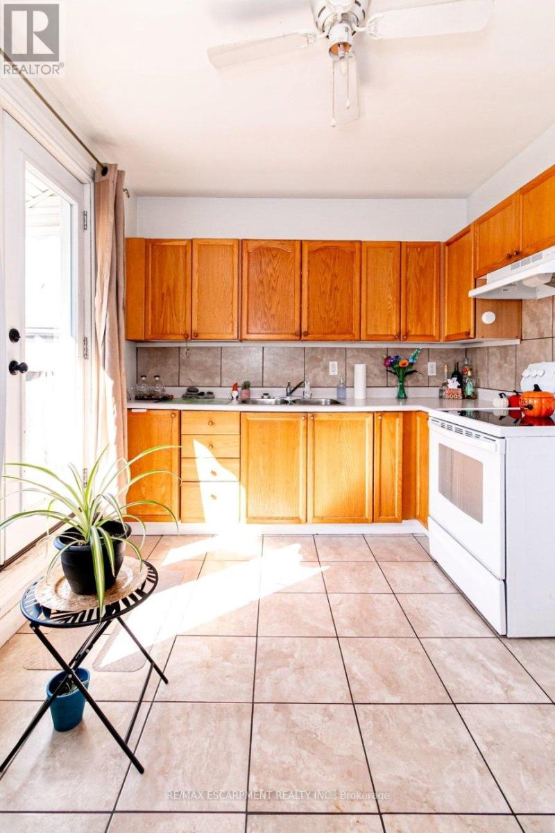 548 Beach Road Property Photo 19