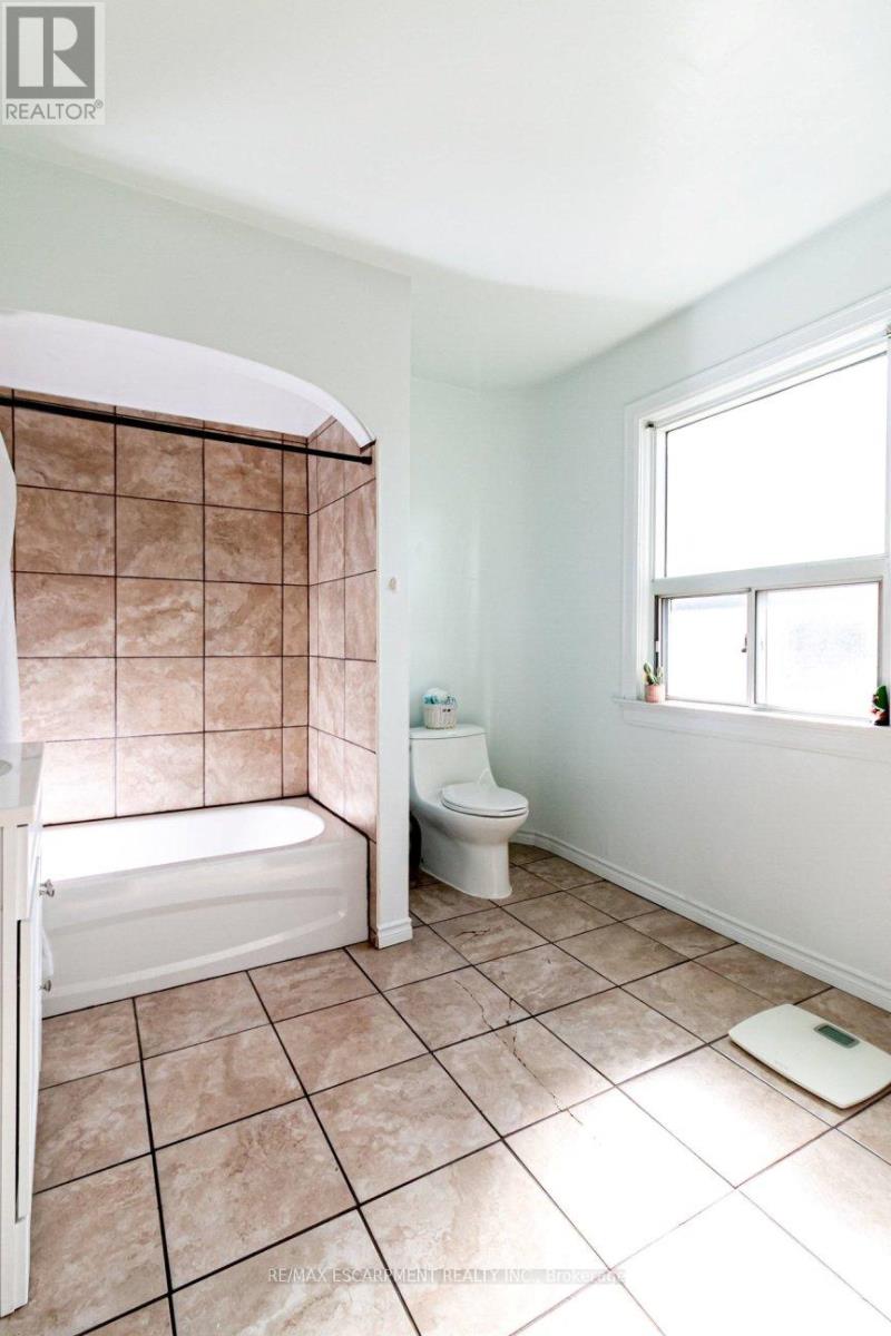 548 Beach Road Property Photo 25
