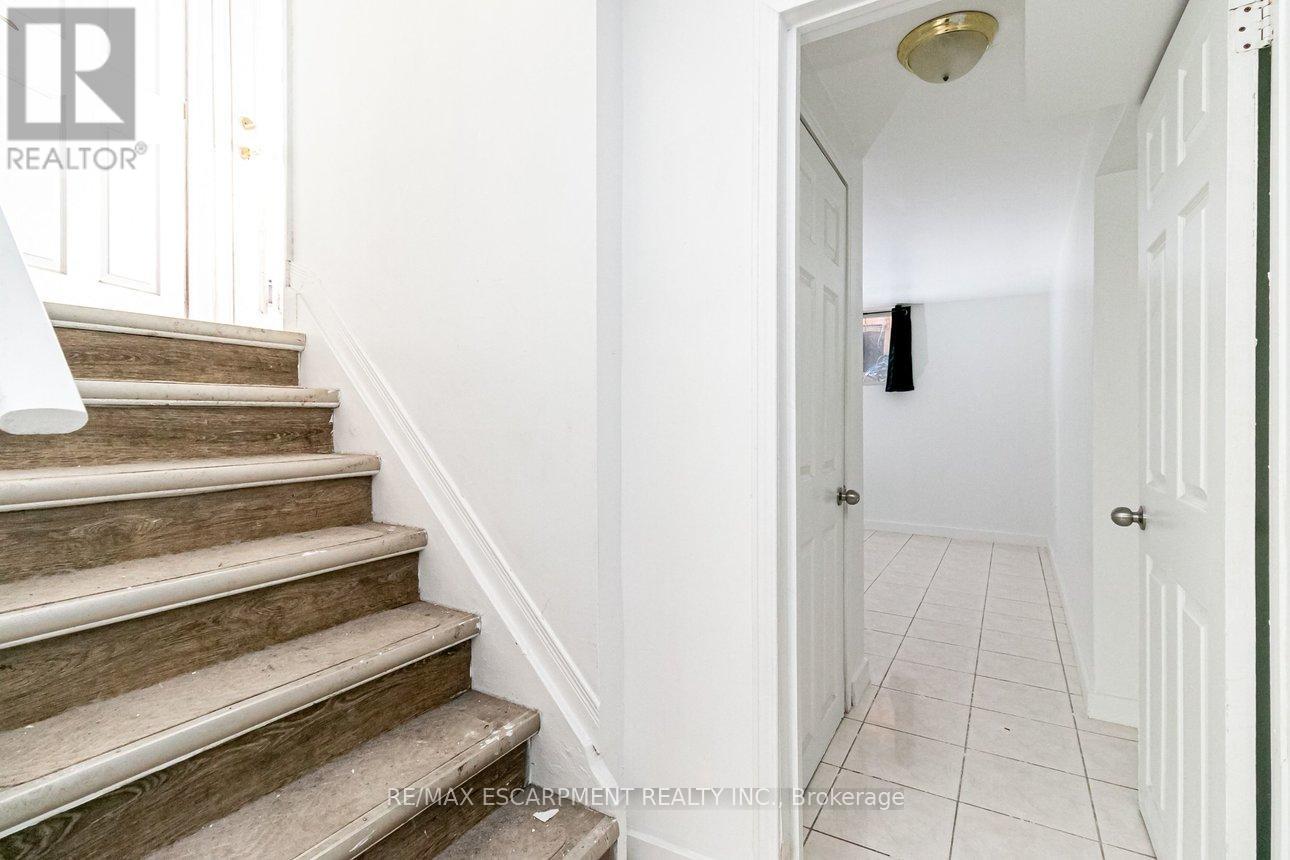 548 Beach Road Property Photo 26